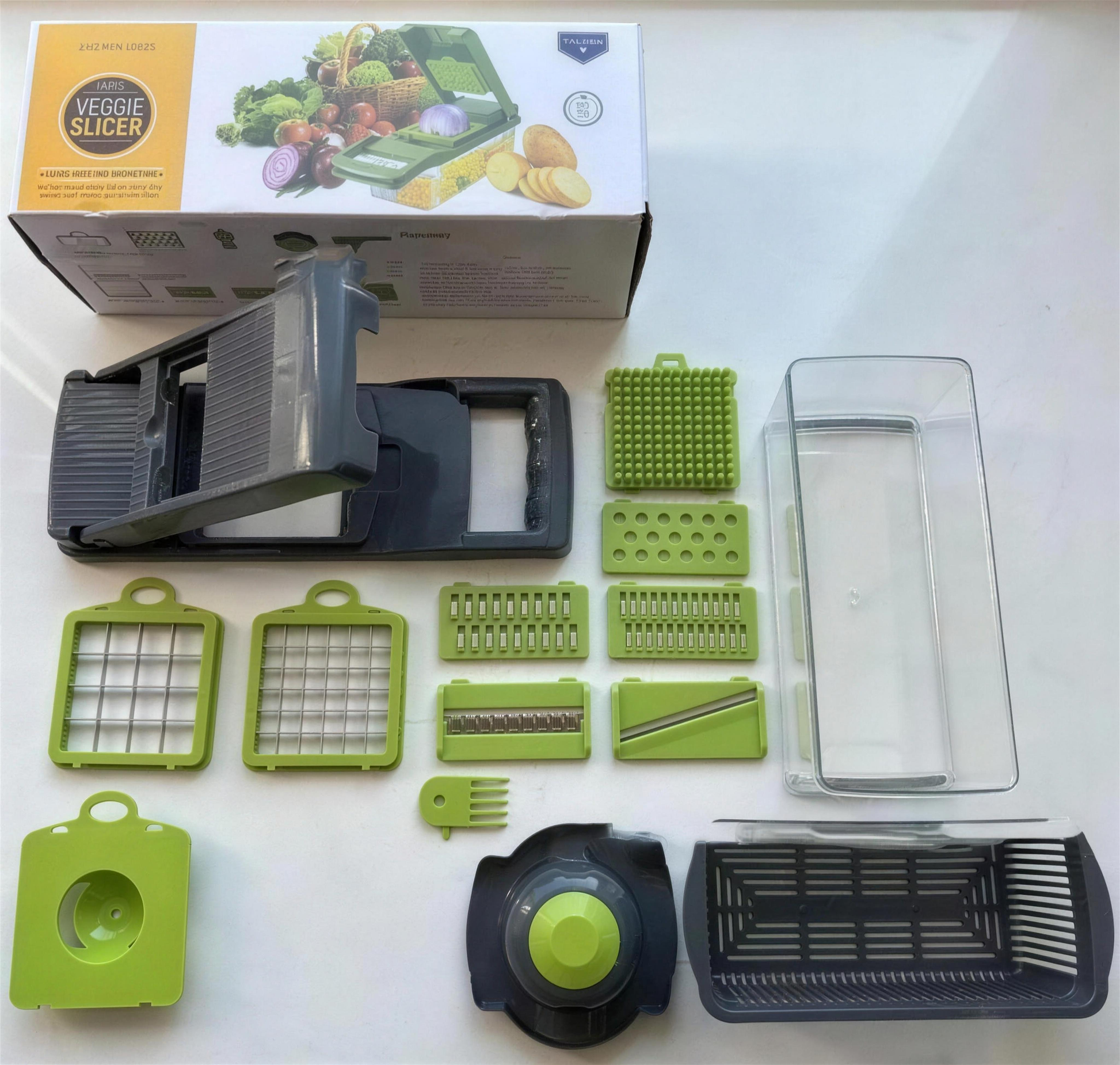 Multi-Blade Vegetable Chopper 14-piece set — high resolution product photo